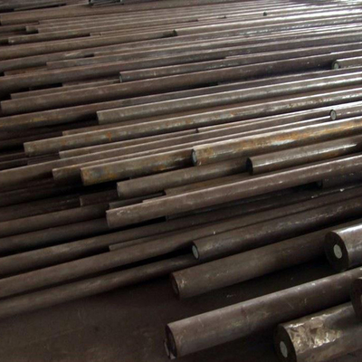 Q195 Q235 AM A36 Carbon Steel Round Bar Hot Rolled API BIS Bersertifikat